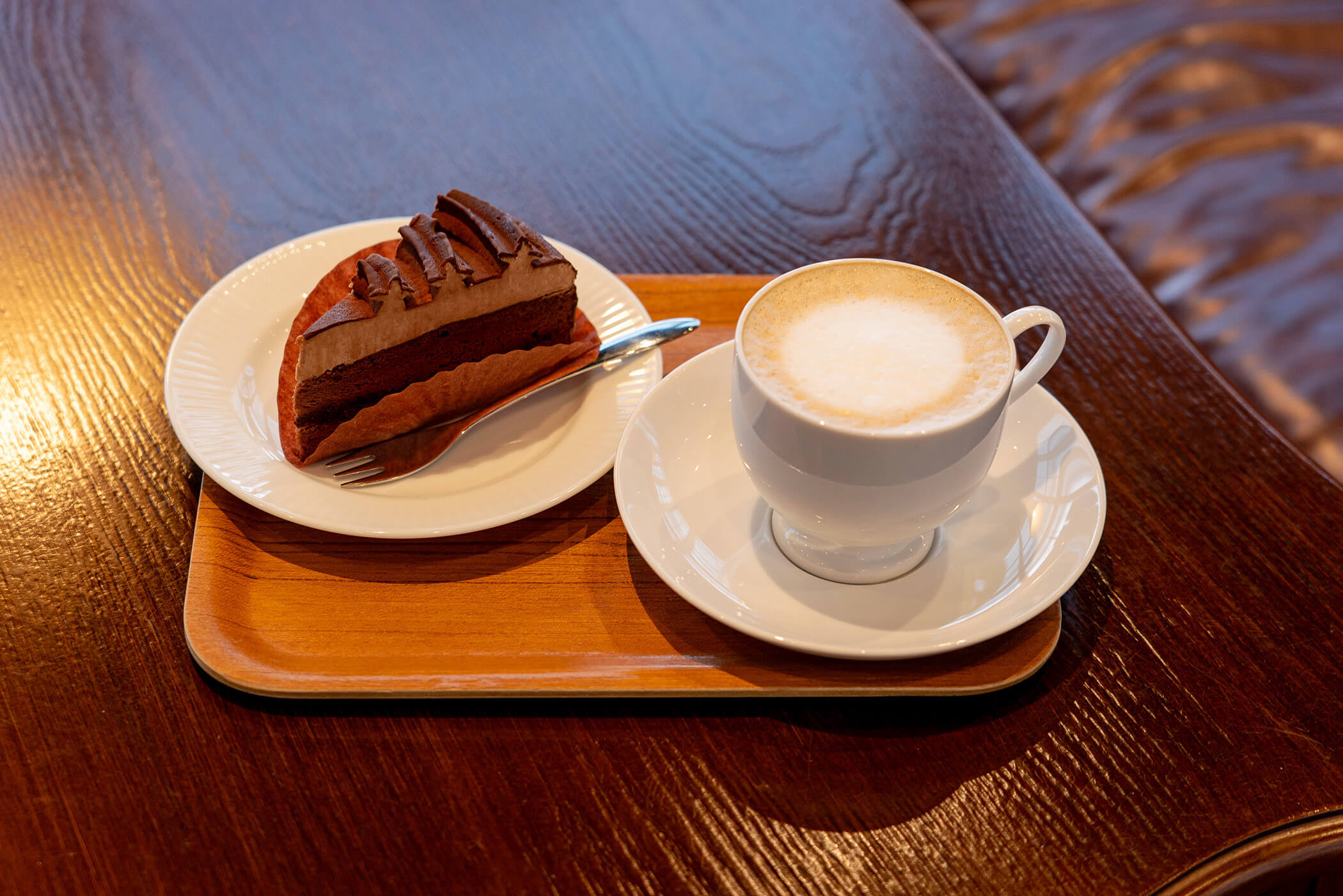 ベルギー産チョコレートを使用したチョコレートケーキ